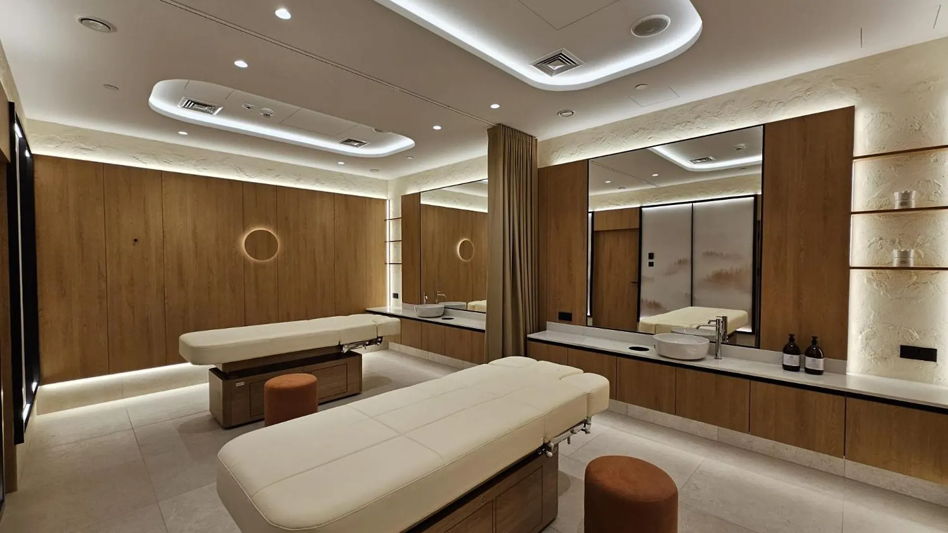 Warsaw Marriott Hotel 5*,